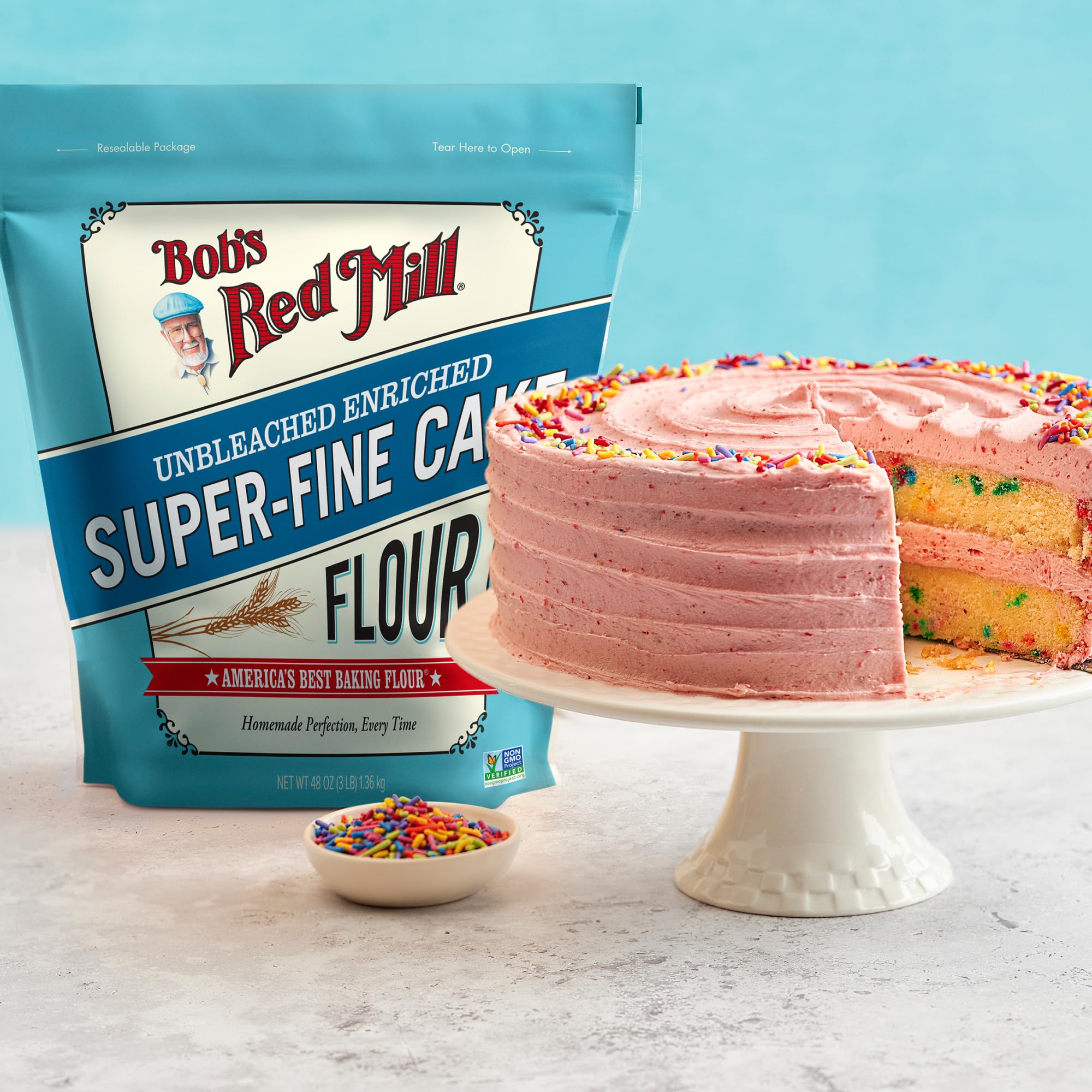 Bob's Red Mill cupcake-ready batter close-up using cake flour.