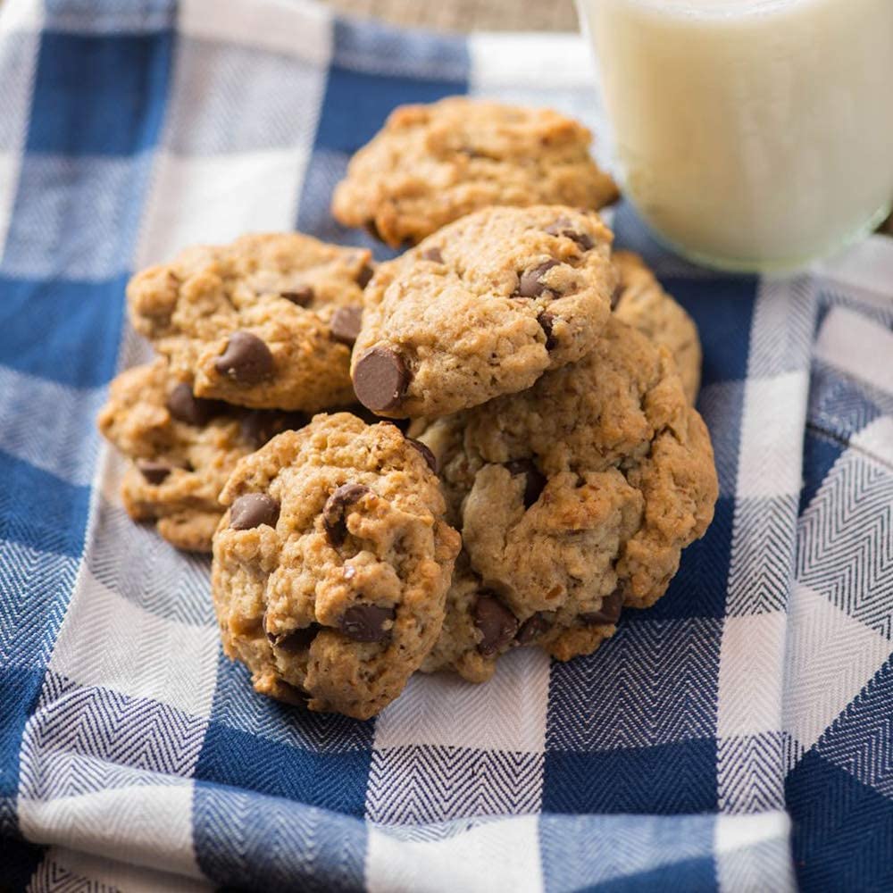 Bob's Red Mill oat flour thickens sauces for creamy texture