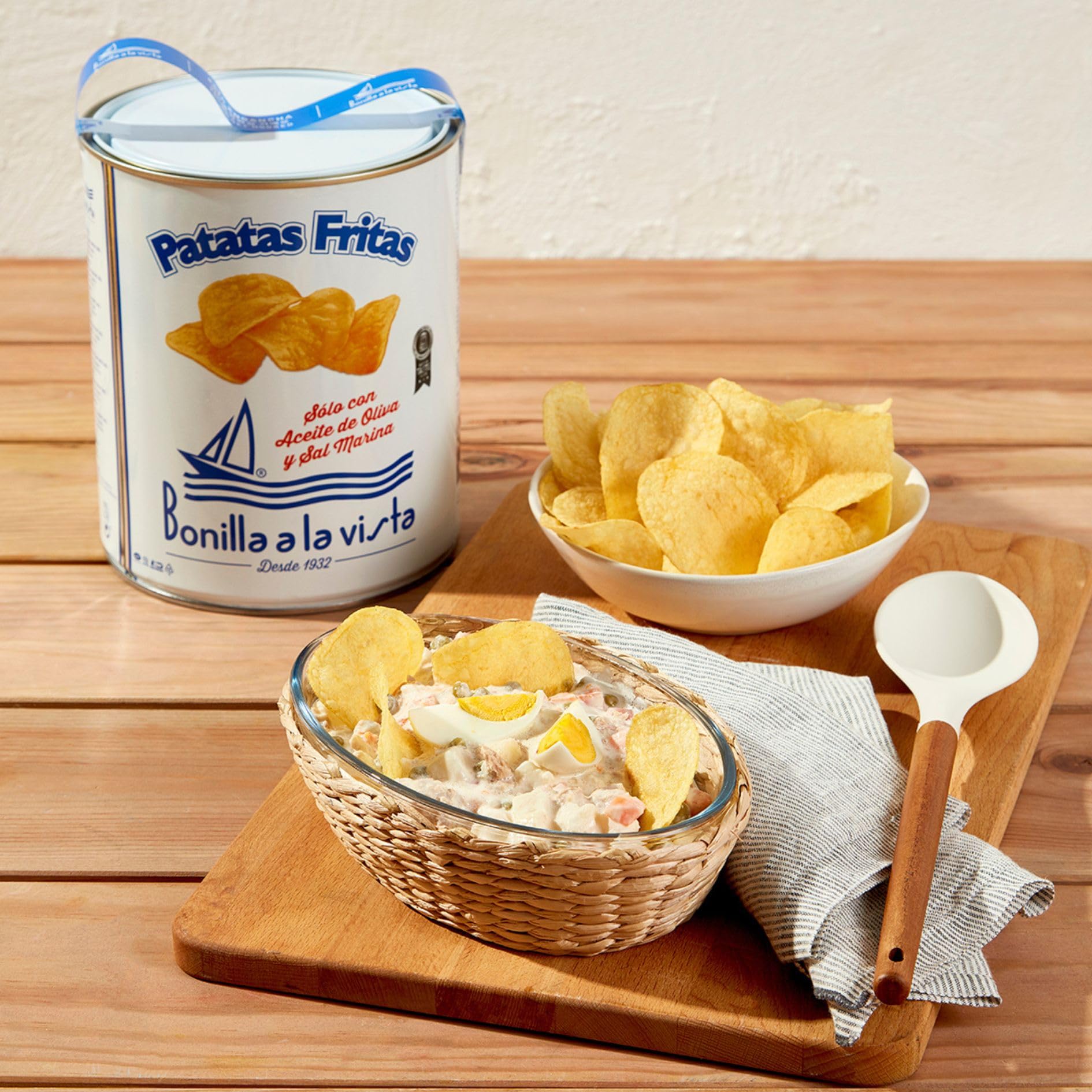 Bonilla a la Vista collectible tin display ideal for gifting or kitchen décor