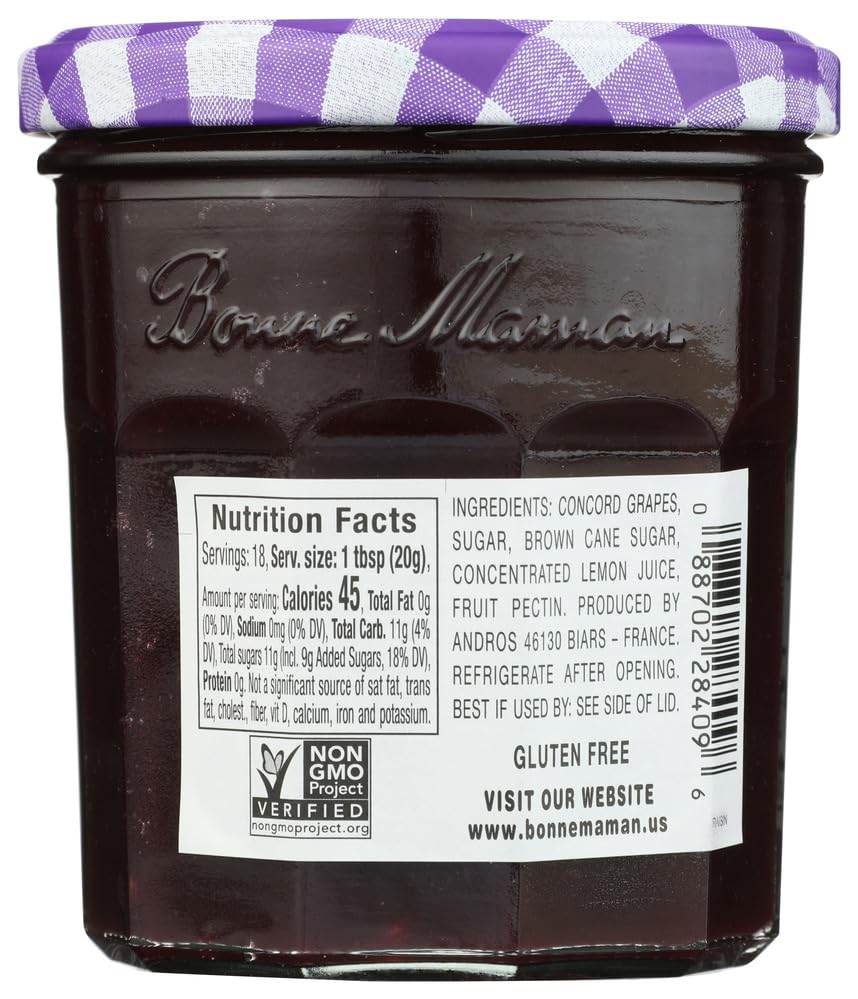Bonne Maman Concord Grape Spread label close-up, showcasing simple ingredients.