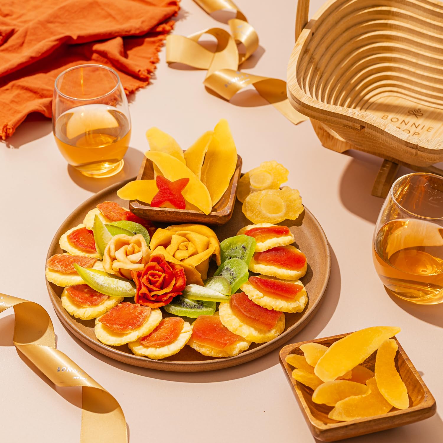 Bonnie and Pop kiwi pamelo cantaloupe papaya variety for refreshing snacking