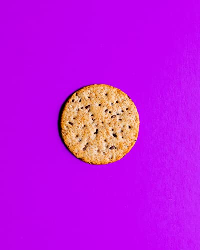 Breton Multigrain Crackers bag detail—pack of 3, convenient sharing.