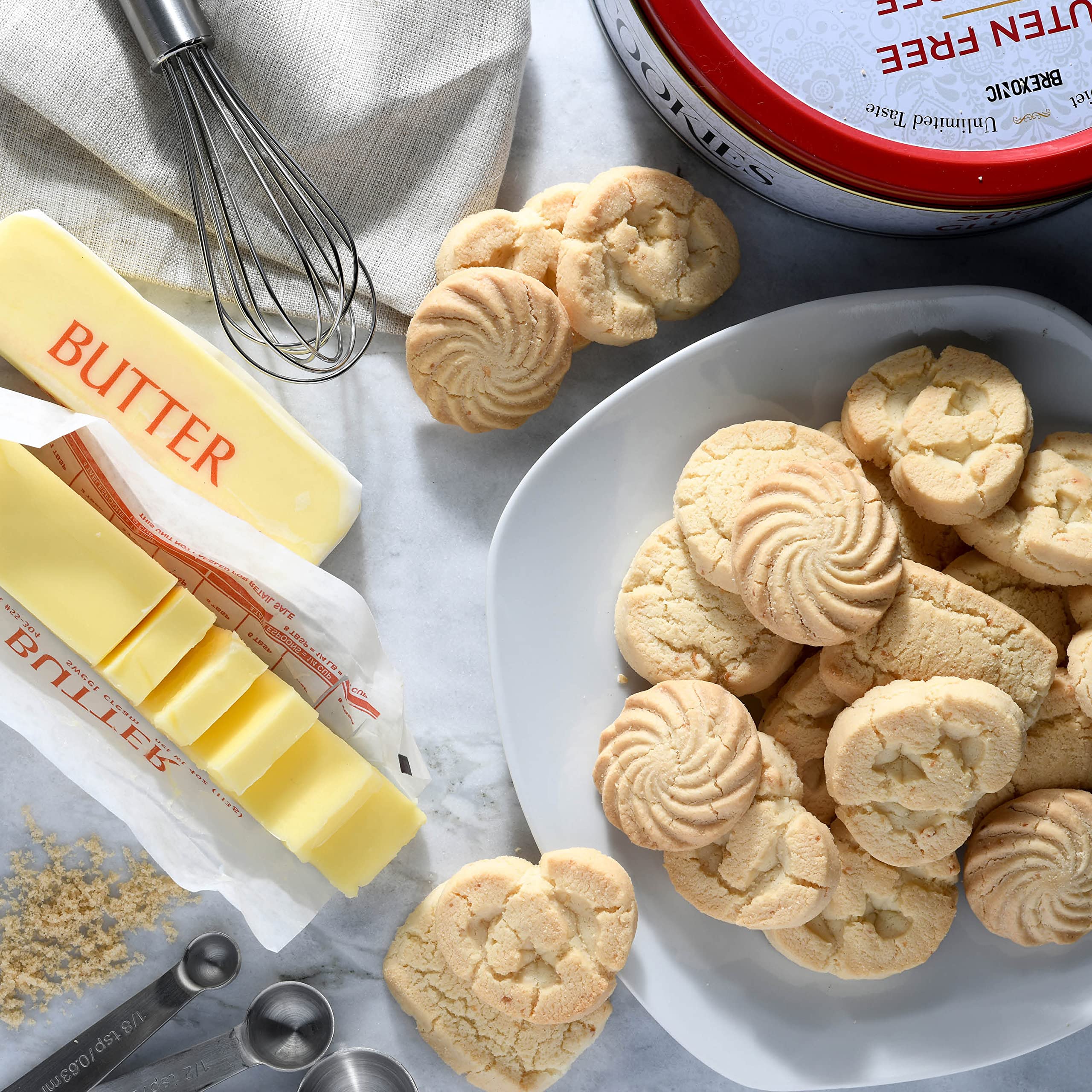 BREXONIC butter cookies pictured as a thoughtful gift for hosts and friends
