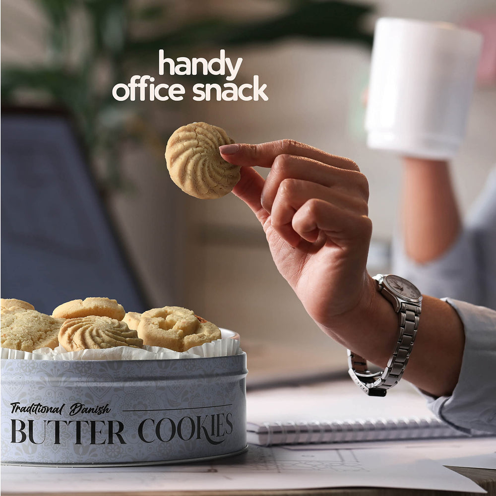 BREXONIC reusable tin packaging keeps cookies fresh for gifting or sharing