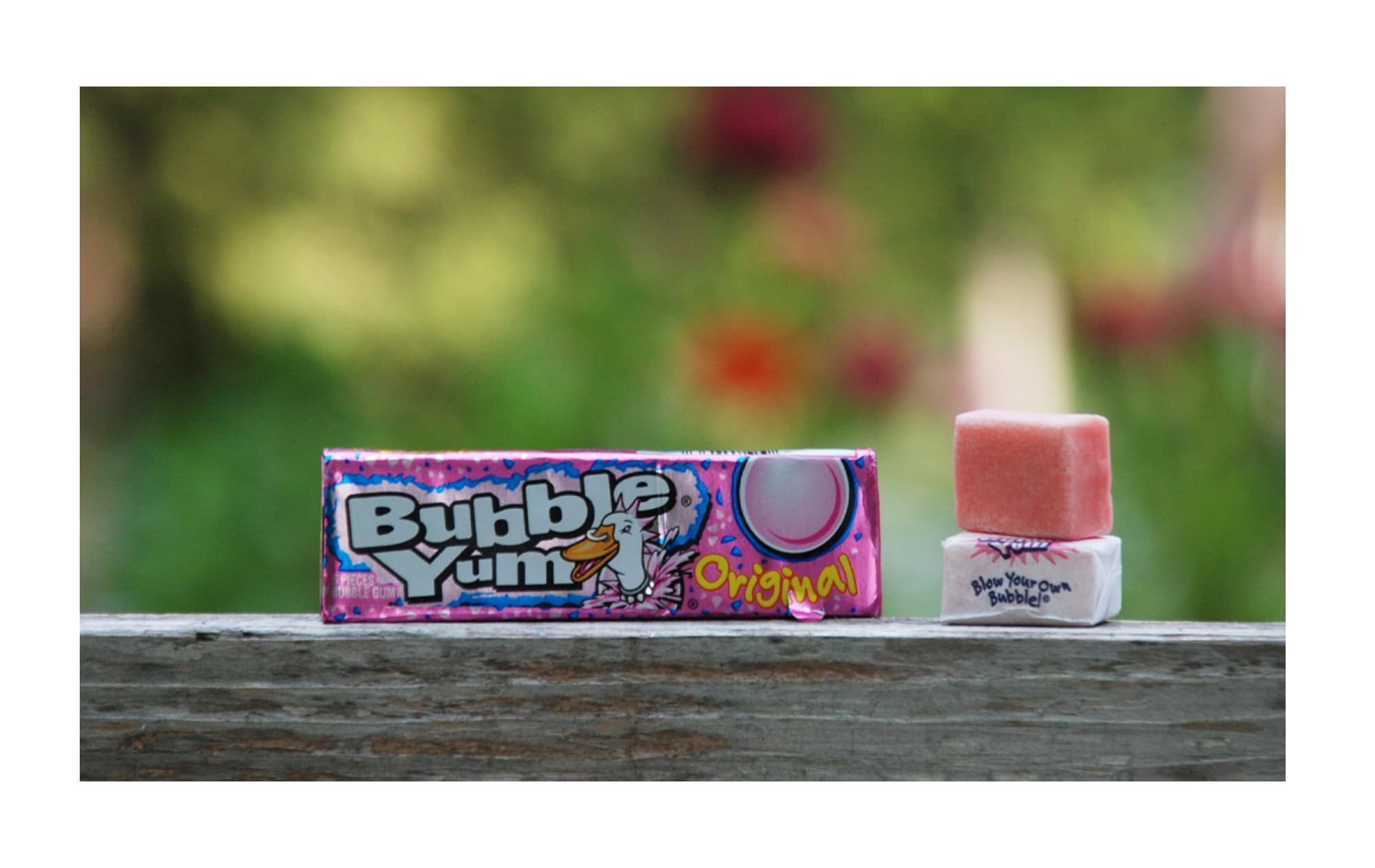 Bubble Yum bright packaging display catches eyes of kids and adults.