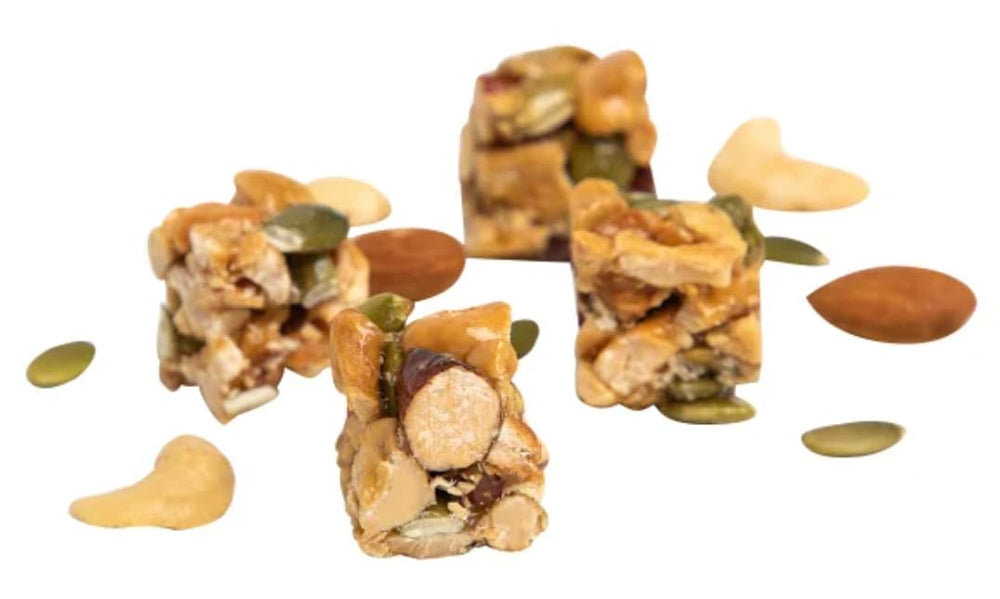Bundle presentation showing cashews with collapsible cup