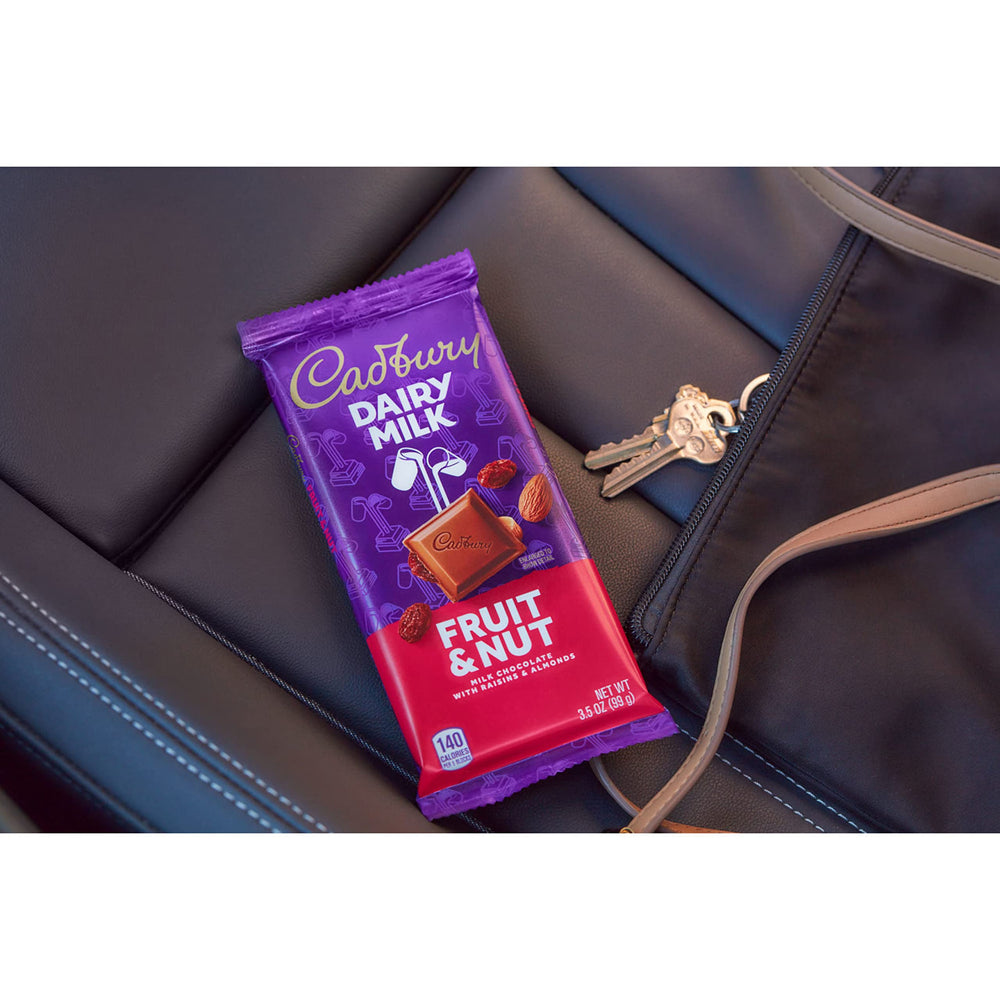 Rich milk chocolate with chewy raisins and crunchy almonds for a satisfying bite