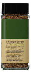 Freeze-dried coffee powder close-up, preserving aroma and freshness.