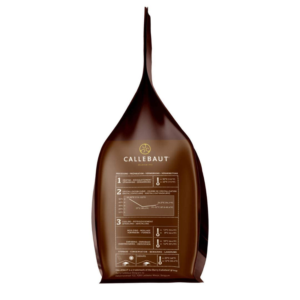 Callebaut callets melting smoothly to create silky ganache and fillings.