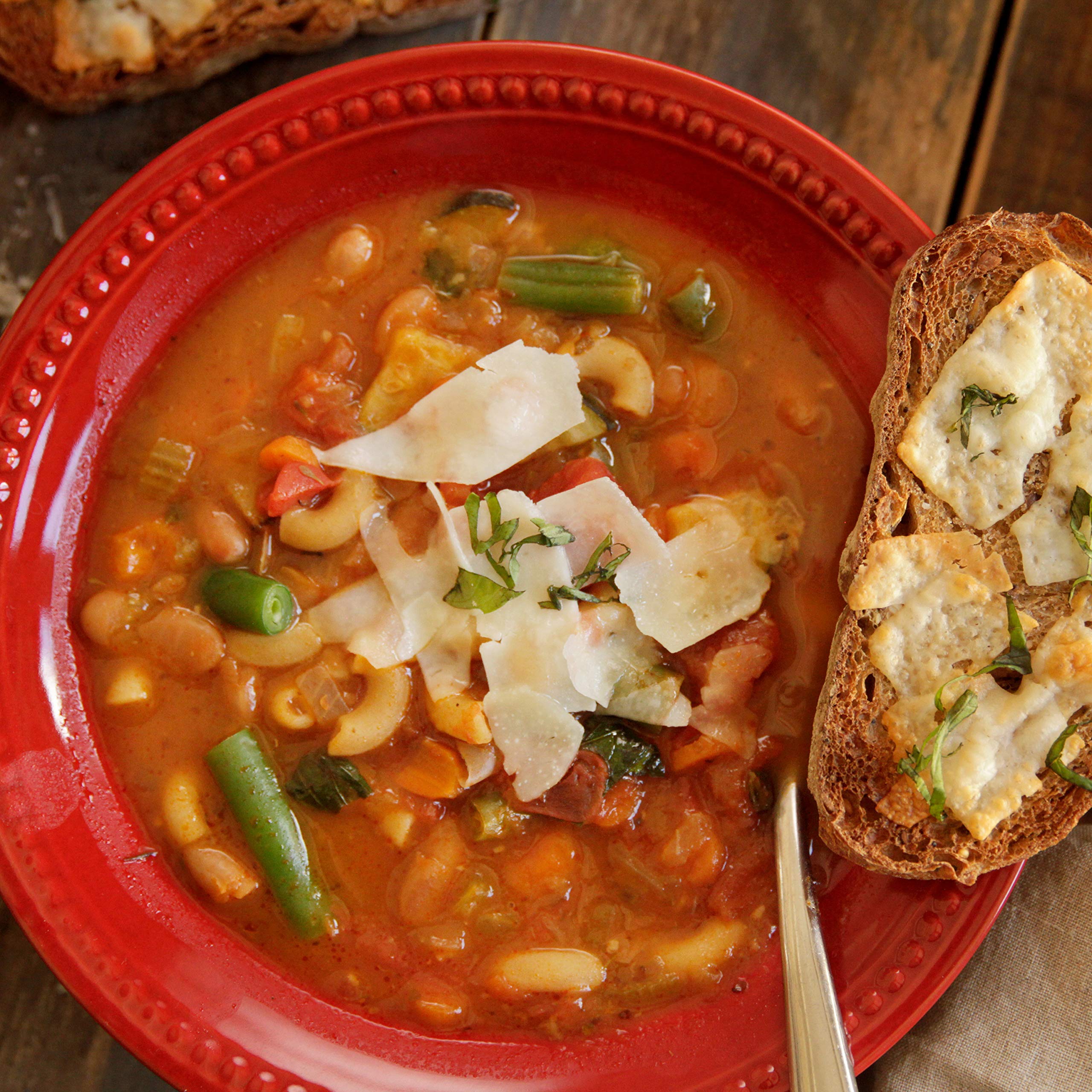 Creamy cannellini bean salad with olive oil and herbs.
