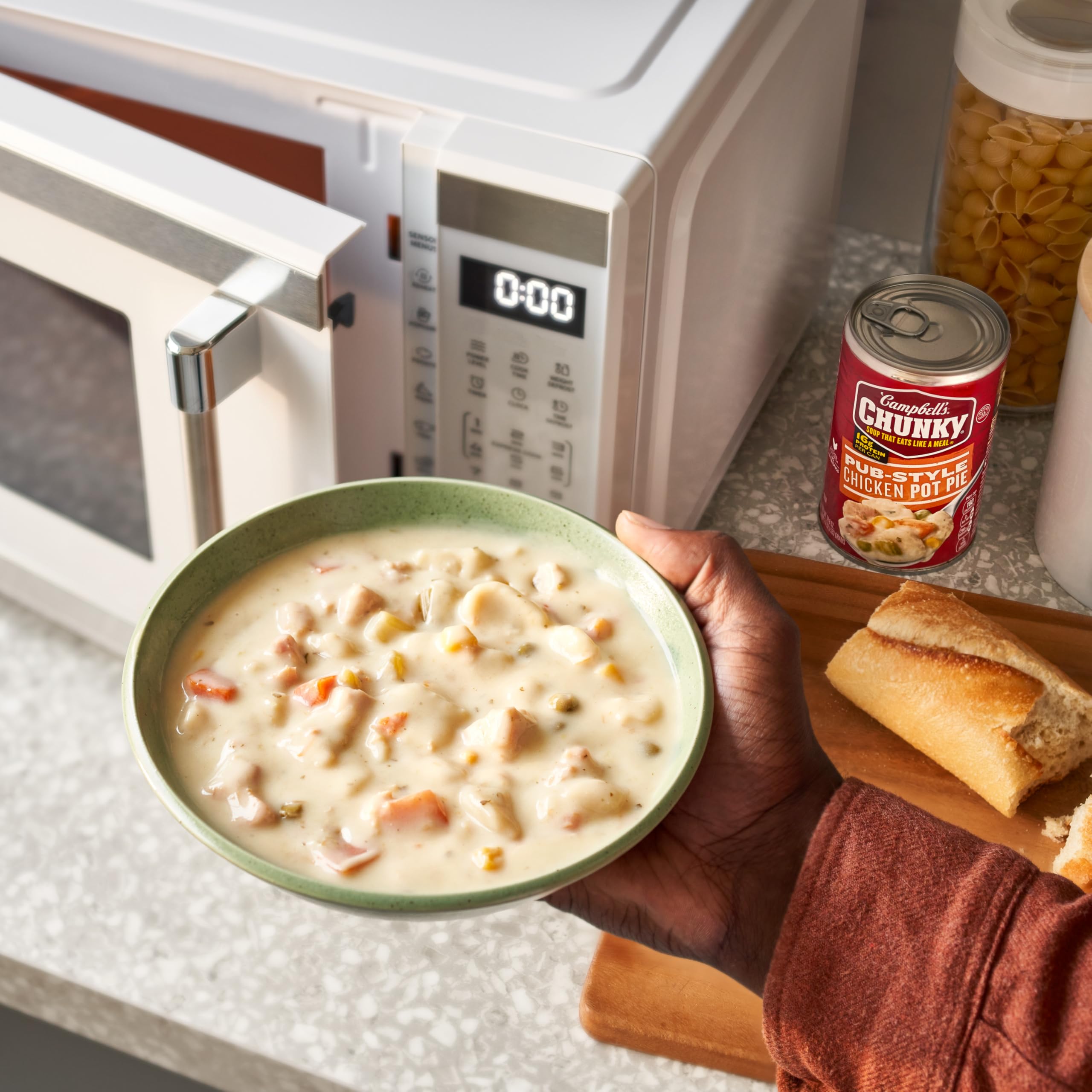 Campbell's Chunky Pub-Style Chicken Pot Pie Soup shows 16g protein per can