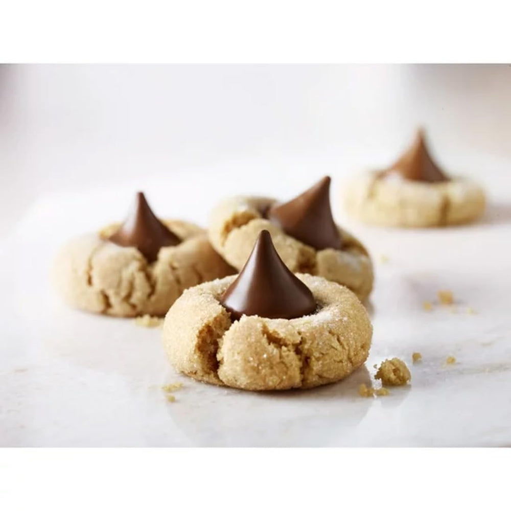 Candylish chocolate with silver wraps, perfect for parties and dessert displays.