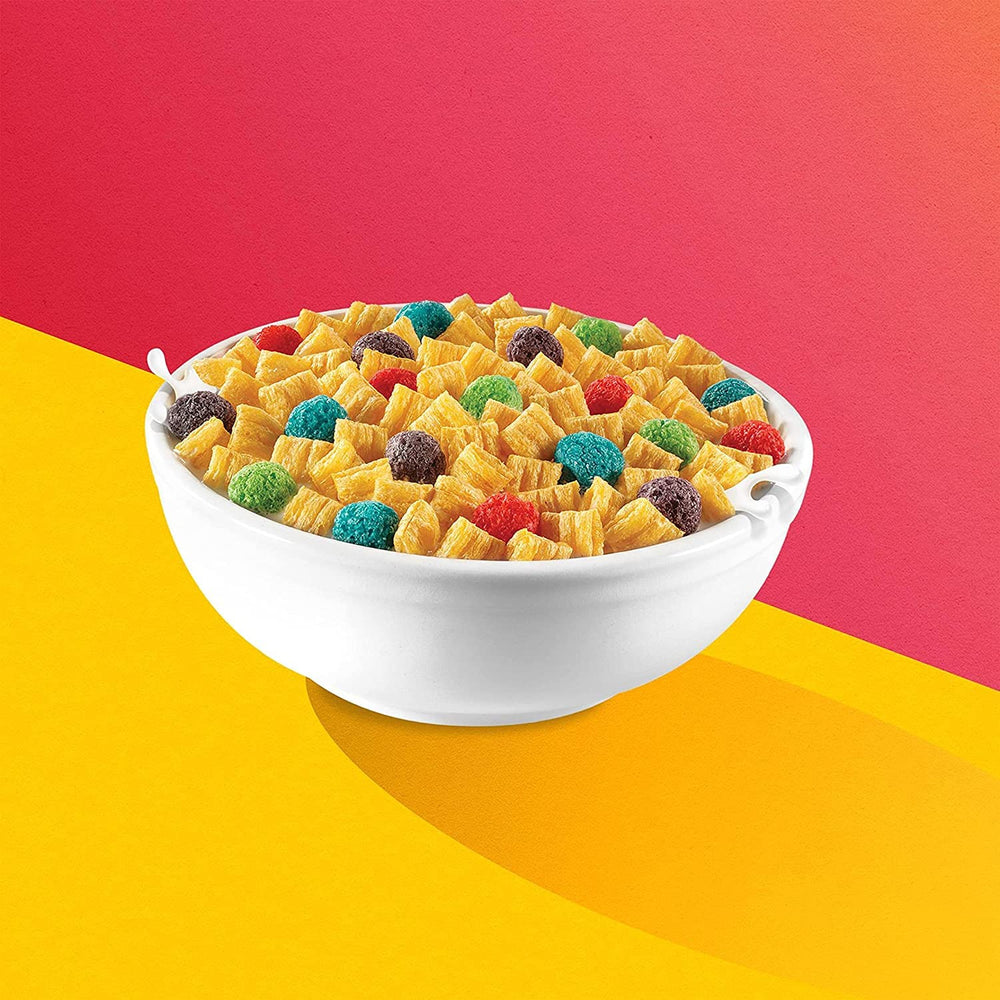 Cap'n Crunch Crunch Berries packaging close-up showing branding.