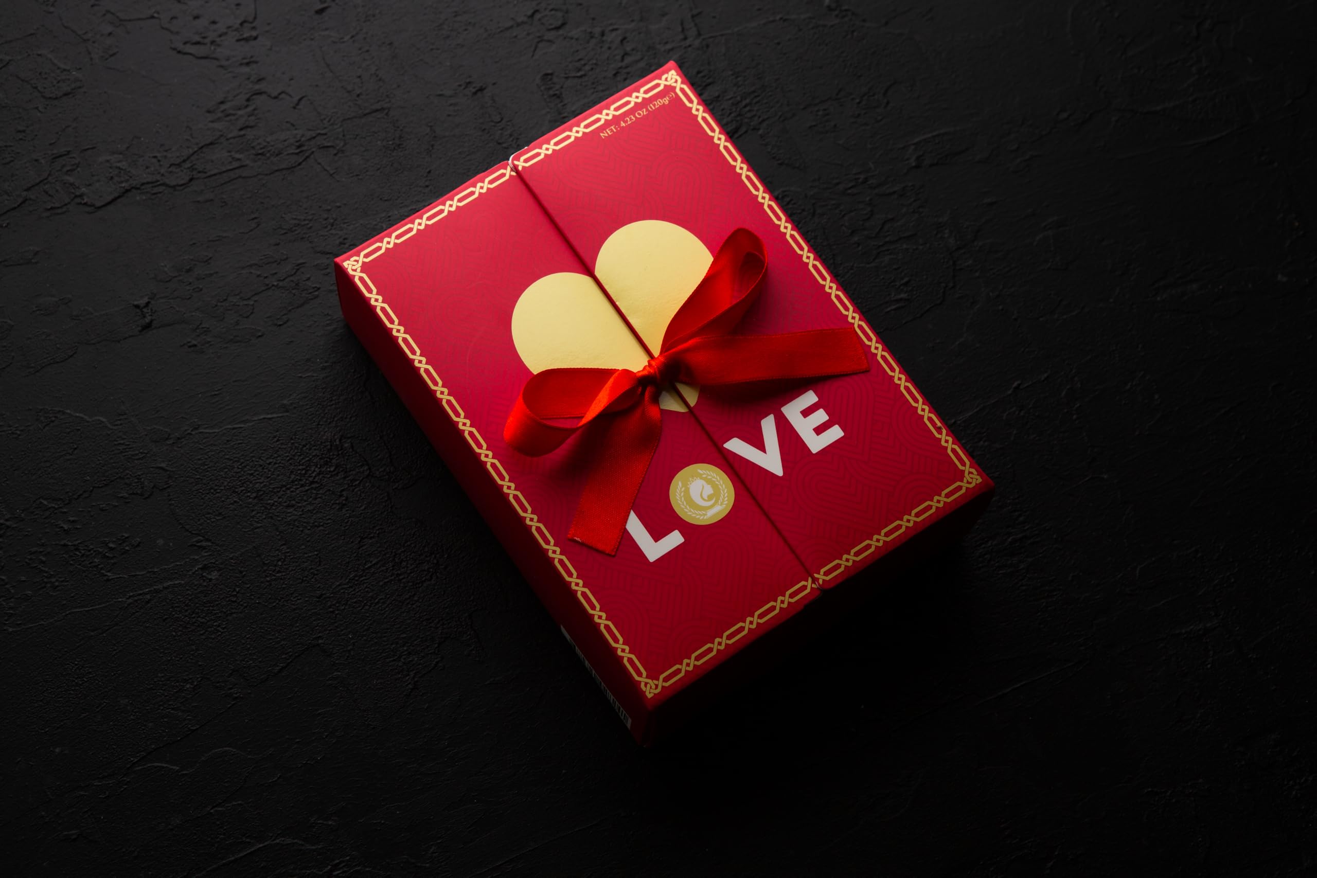 Carian's Bistro Valentine’s Day gift for her conveys romance and indulgence.