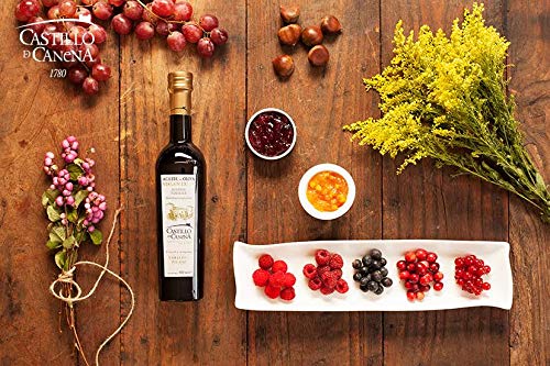 Castillo de Canena Picual olive oil pour showing bold peppery finish.