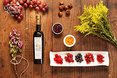Castillo de Canena Picual olive oil pour showing bold peppery finish.