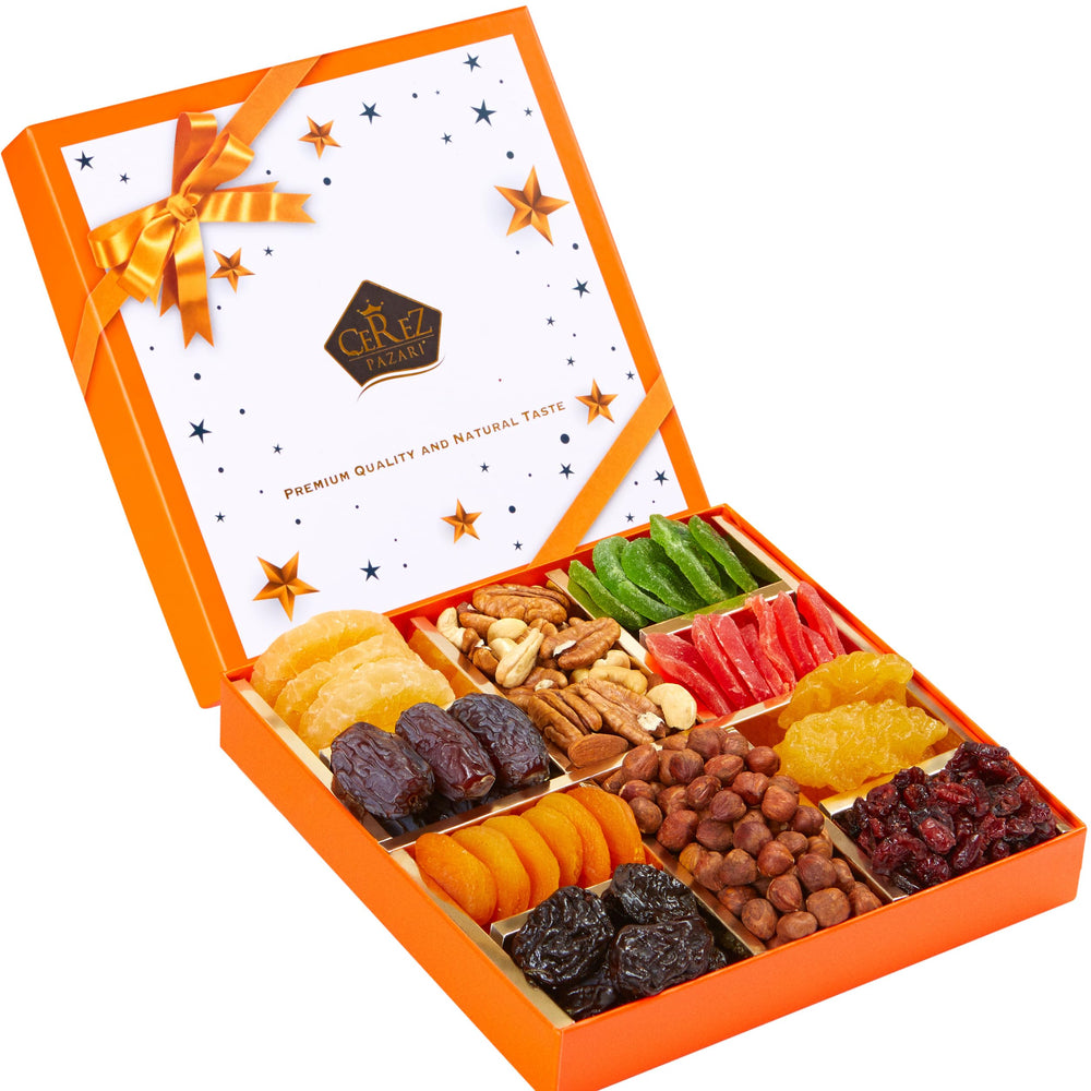 Çerez Pazarı embossed marble gift box—elegant presentation for special occasions.