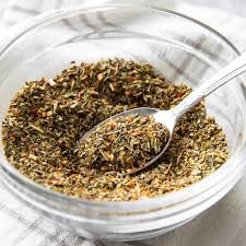 Cerez Pazari enhances pasta and pizza with fragrant oregano