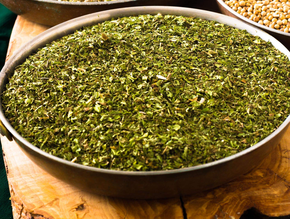 Çerez Pazarı Turkish spearmint offers strong aroma for beverages.