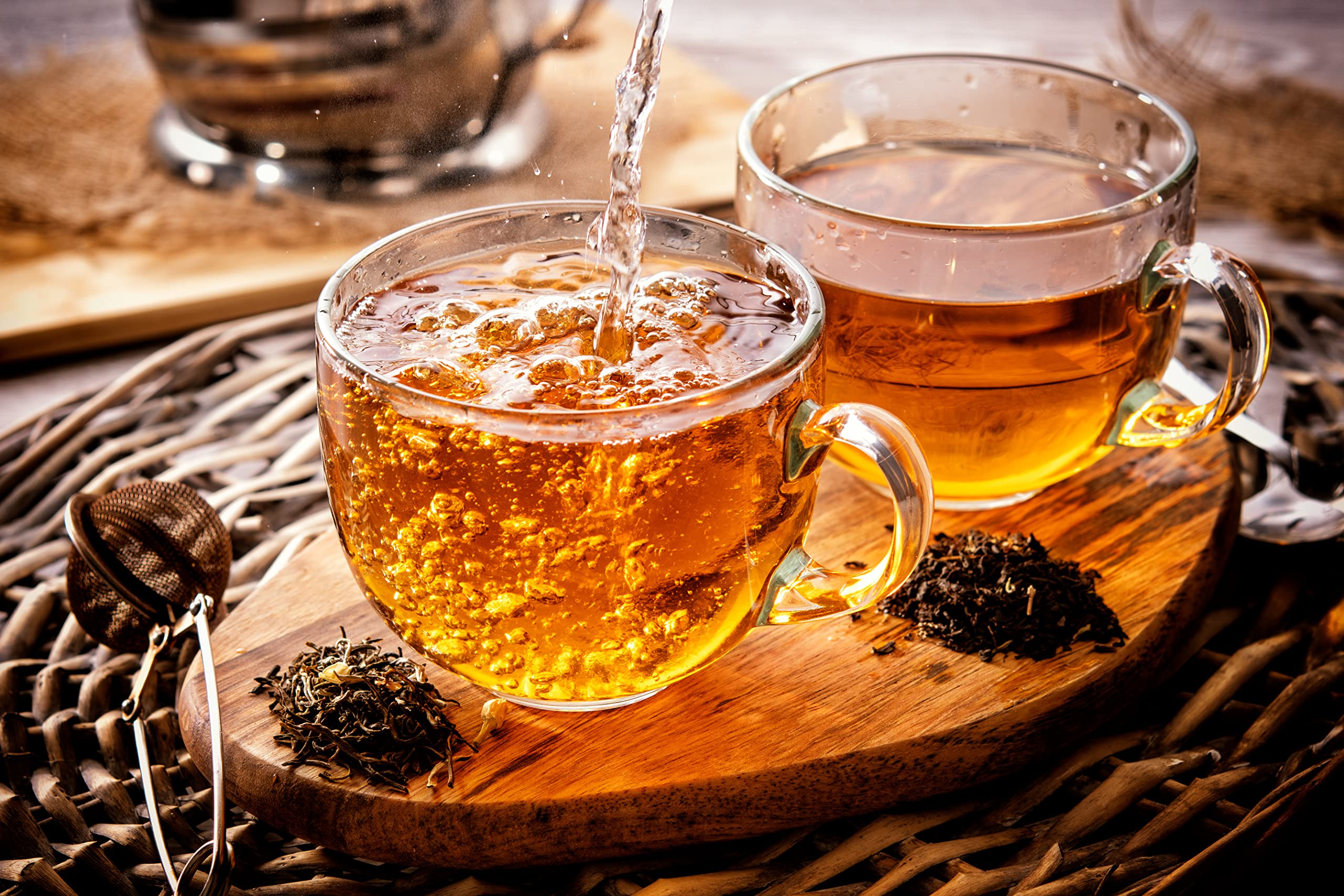 Cha4TEA Earl Grey steaming cup with citrusy brightness.