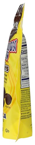 Shelf view: Charleston Chew Rollers Vanilla brand recognition and package design.