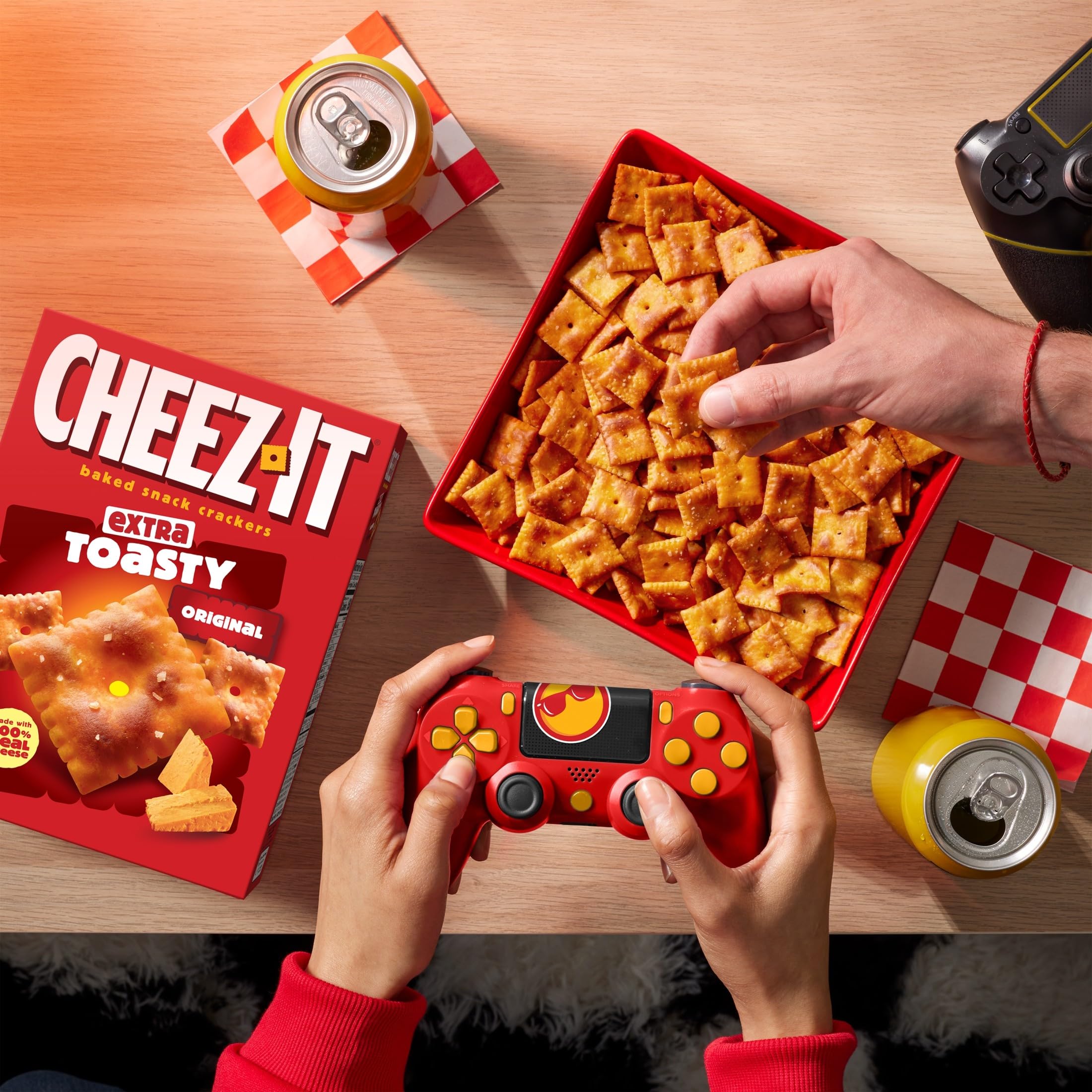 Cheez-It Extra Toasty crackers served at a casual gathering.
