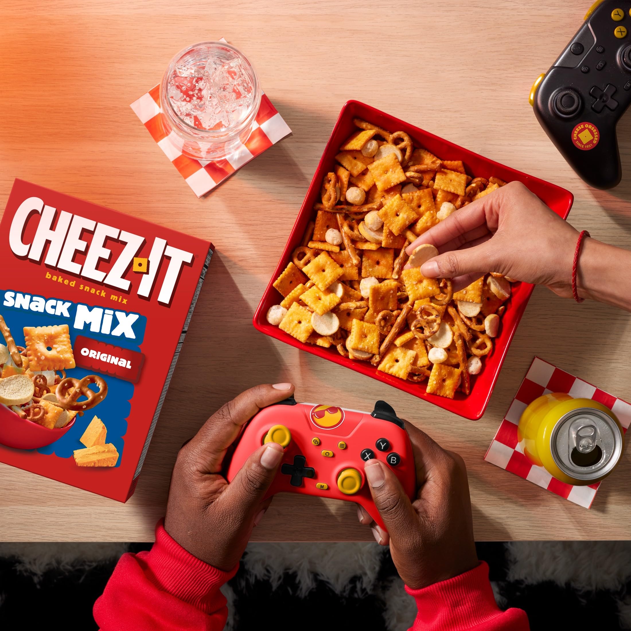 Cheez-It Snack Mix in a lunchbox for midday energy