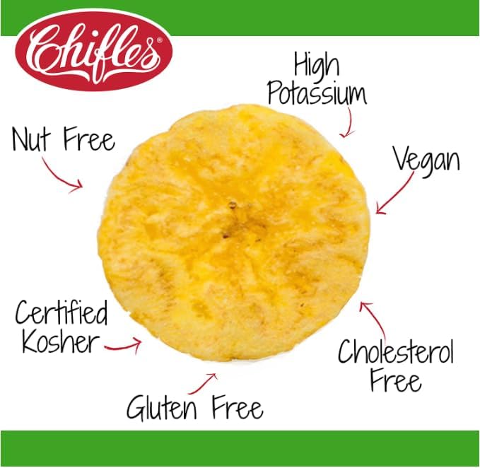 Chifles Maduritos served with dip for snacking moments.
