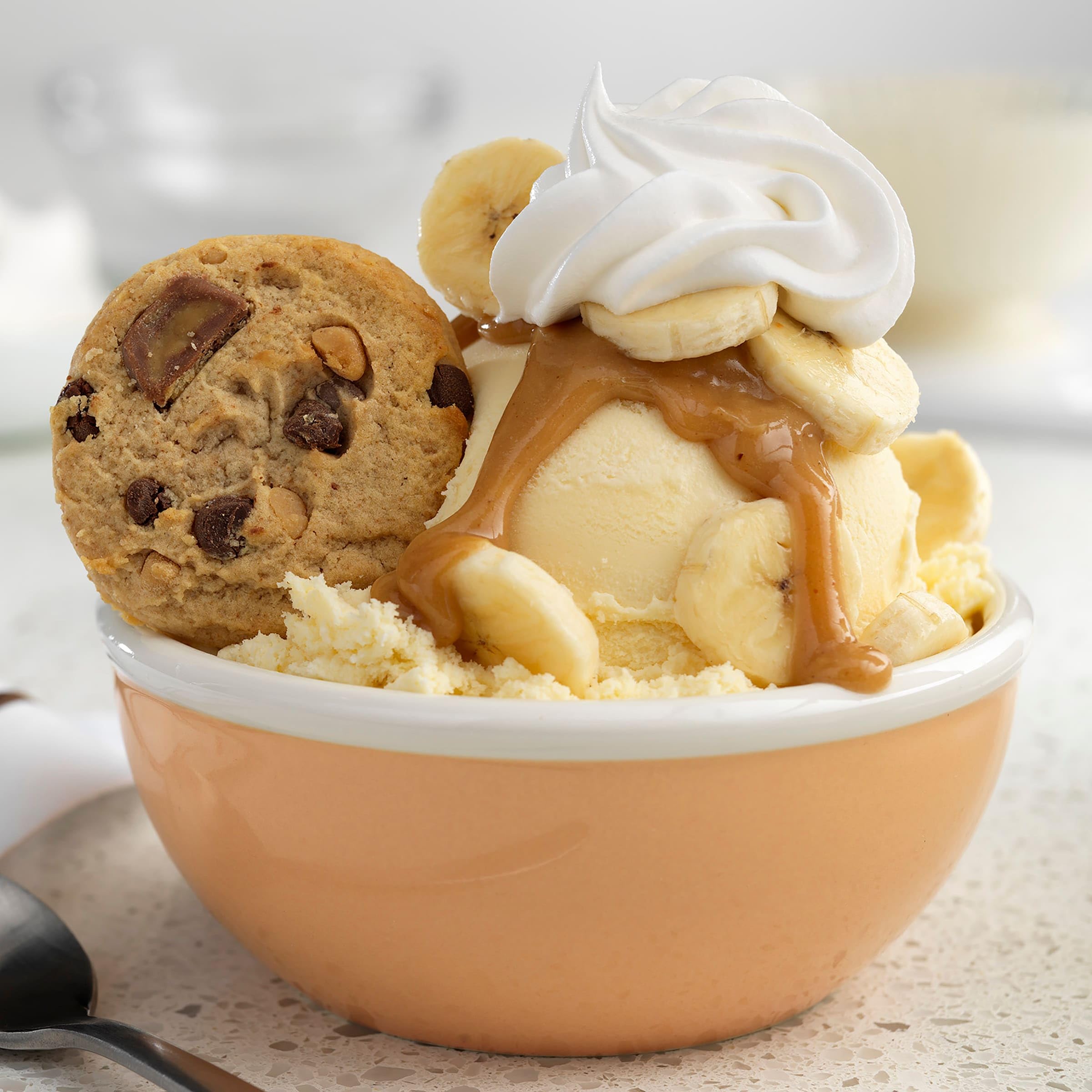 CHIPS AHOY! chewy-cookie-portion: convenient for parties or gatherings.