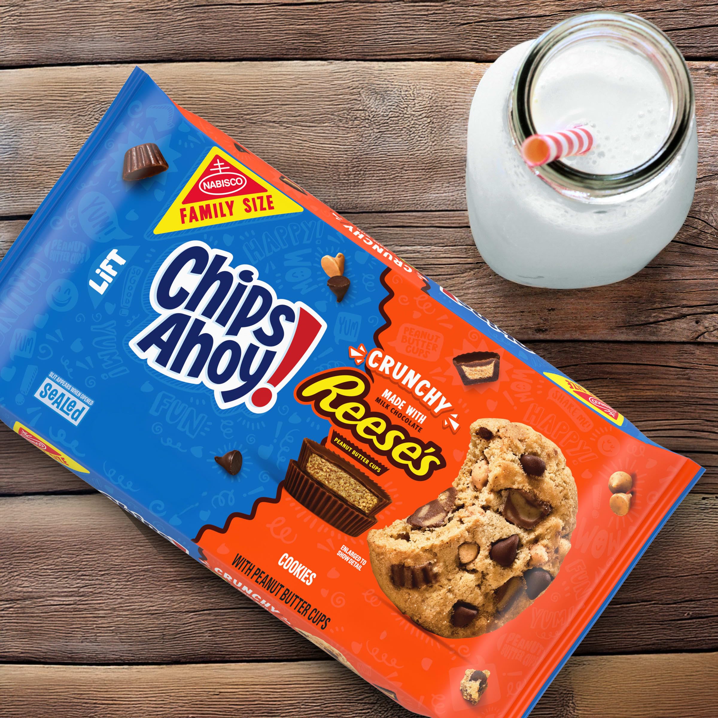 Chips Ahoy! Resealable bag feature keeps cookies fresh between servings.