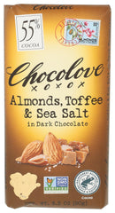 Chocolove Xoxox Bar front view with almond toffee salted, ideal gourmet snack.