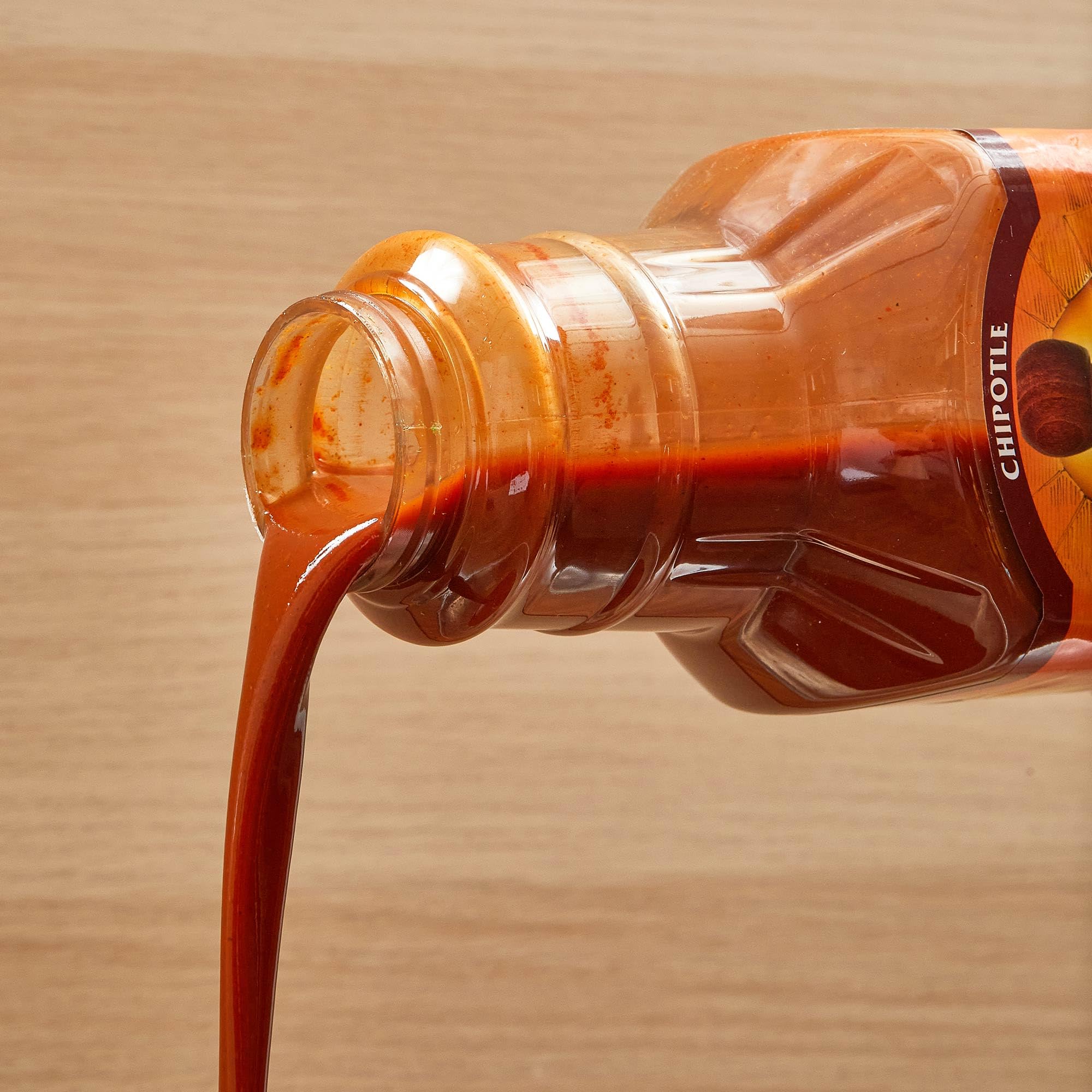 Cholula Chipotle Hot Sauce blends well for chefs, enabling kitchen creativity.