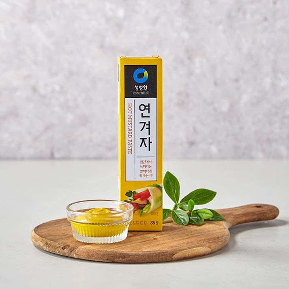 Chung Jung One all-natural ingredients mustard paste packaging highlights clean labeling