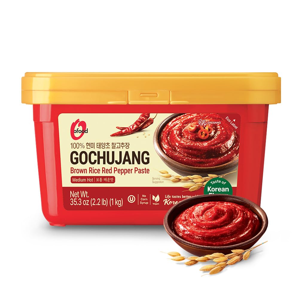 Chung Jung One O’Food Gochujang jar front showcases bold, authentic Korean flavor.