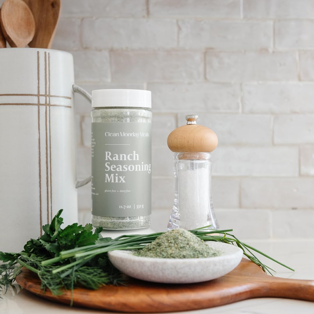 Onion seasoning jar by Clean Monday Meals for sauces and roasted vegetables