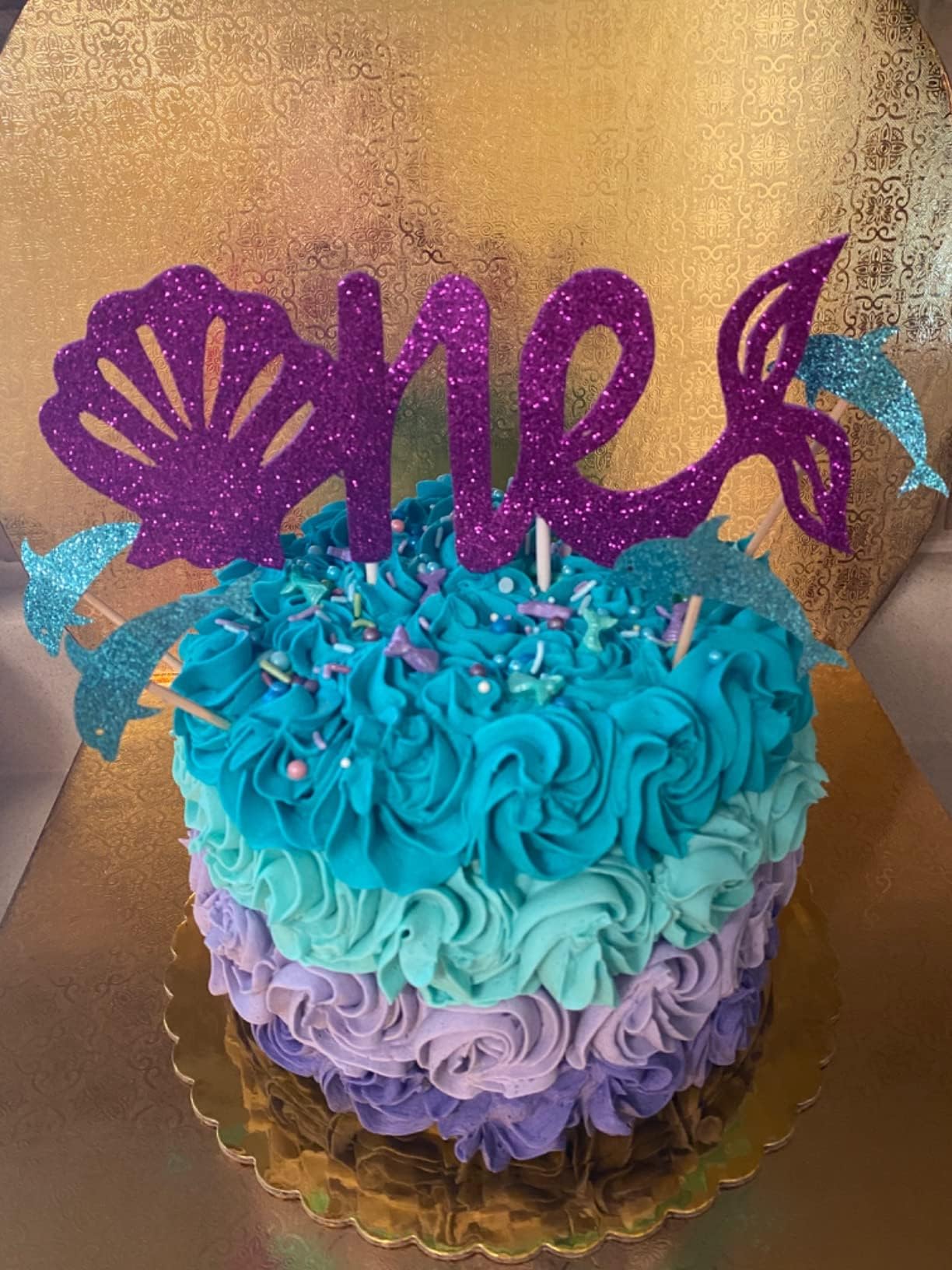 Clonynix Ocean sprinkles elevate ice cream and muffins with color and sparkle.