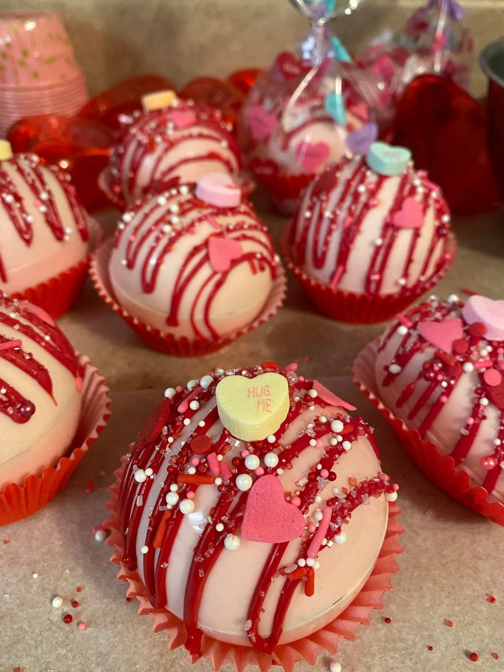 Clonynix edible Valentines sprinkles jar packaging keeps sprinkles fresh