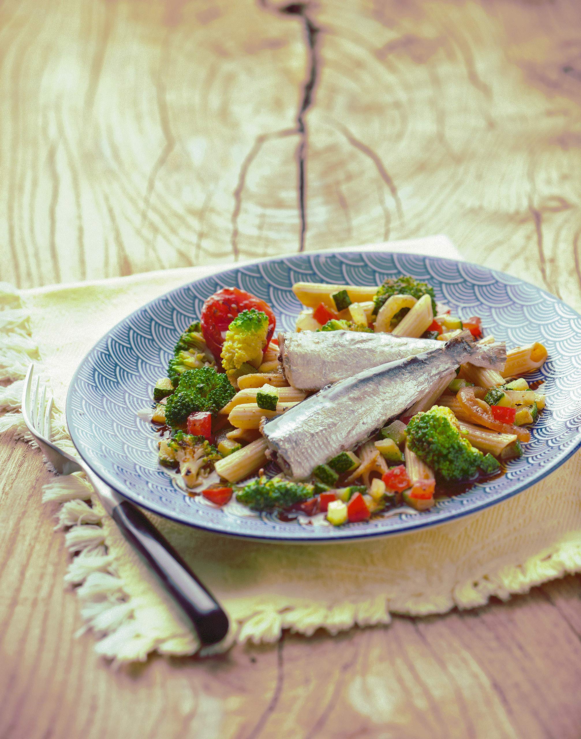 Connetable sardines on cracker offer quick, nutritious snack.