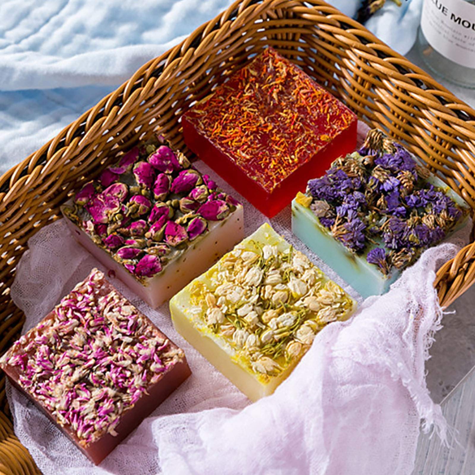CoolCrafts dried jasmine buds enhance skincare products with natural aroma.