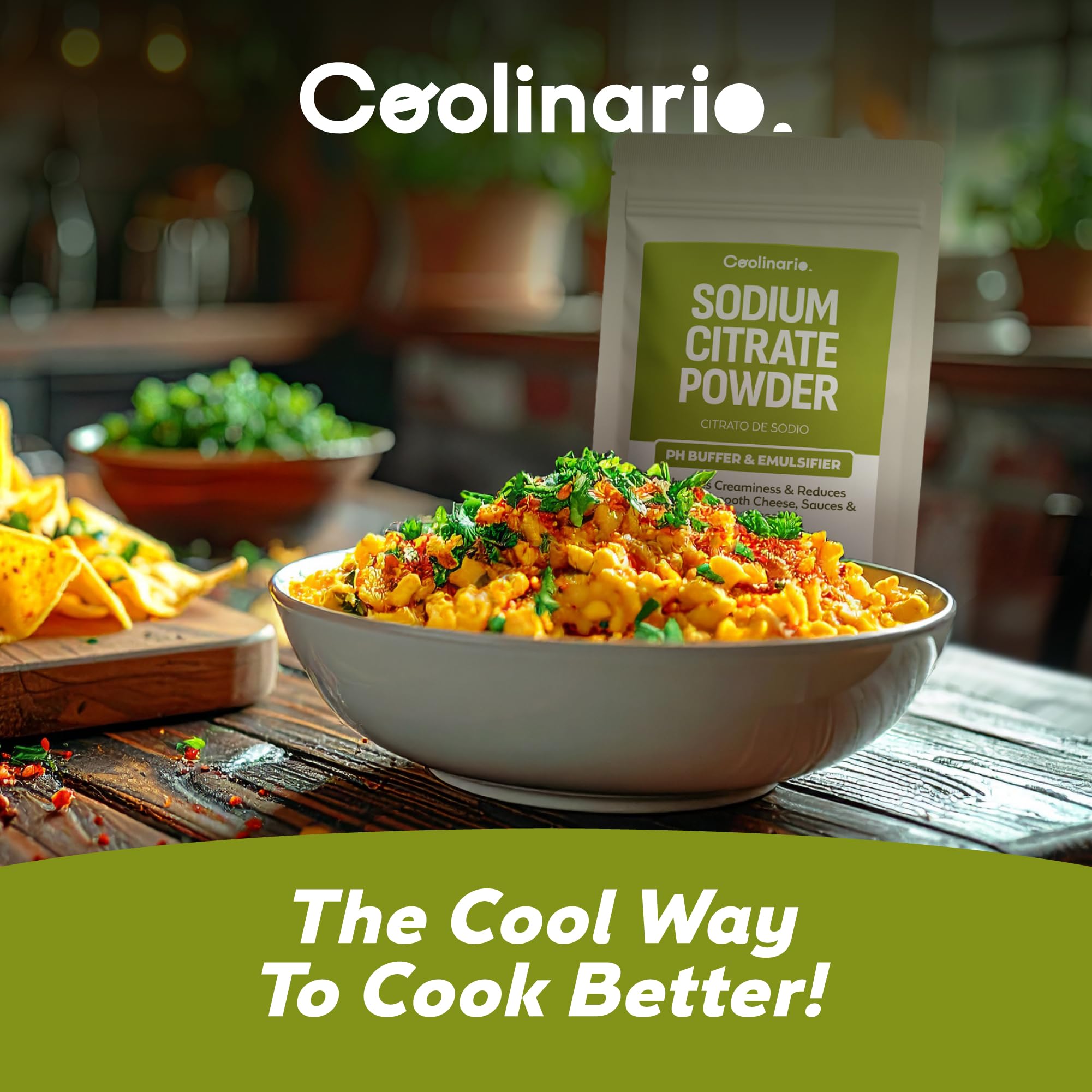 Coolinario Sodium Citrate Powder scoop in hand for precise dosing in sauces and drinks.