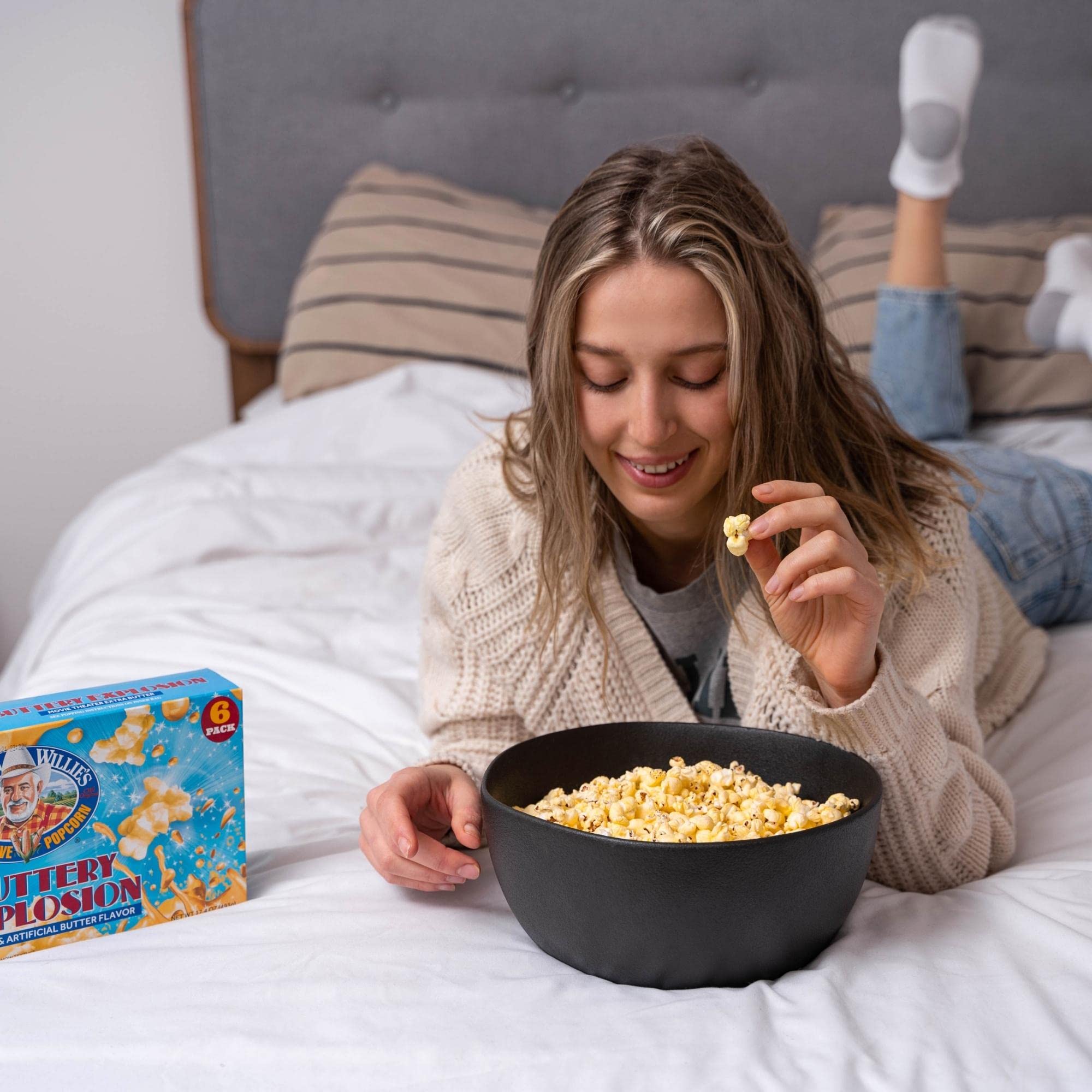 Cousin Willie's kernels are US-grown, supporting a wholesome snacking option.