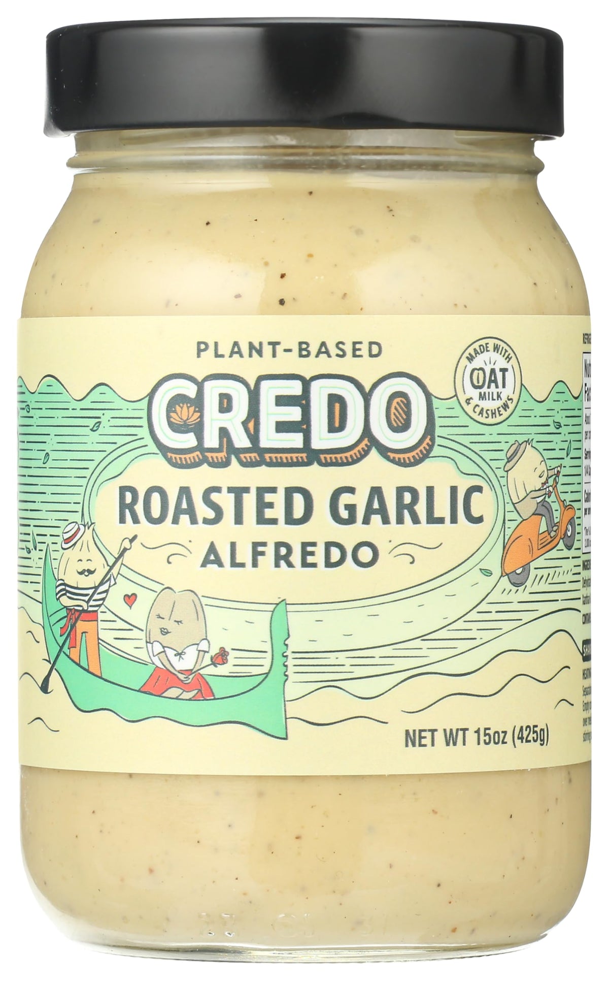 CREDO Roasted Garlic Alfredo jar front shows creamy texture