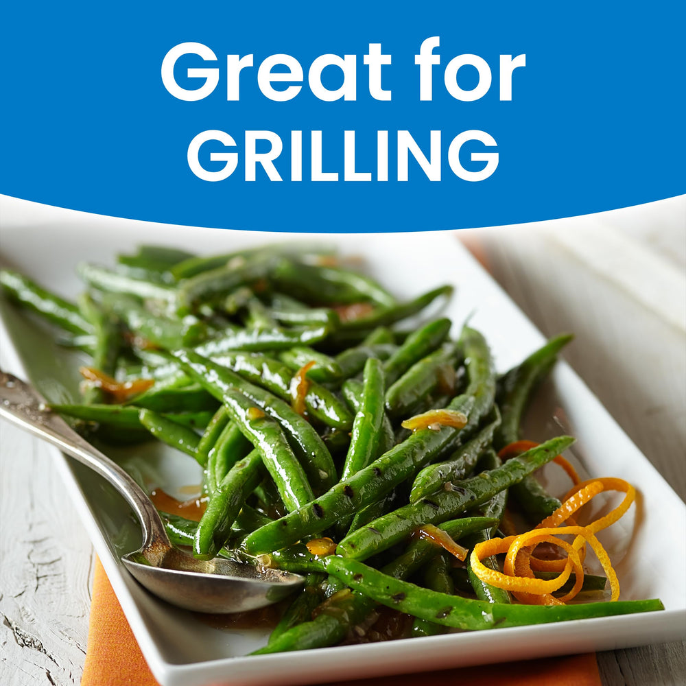 Crisco No-Stick Spray with alcohol-free formula preserving natural flavors.