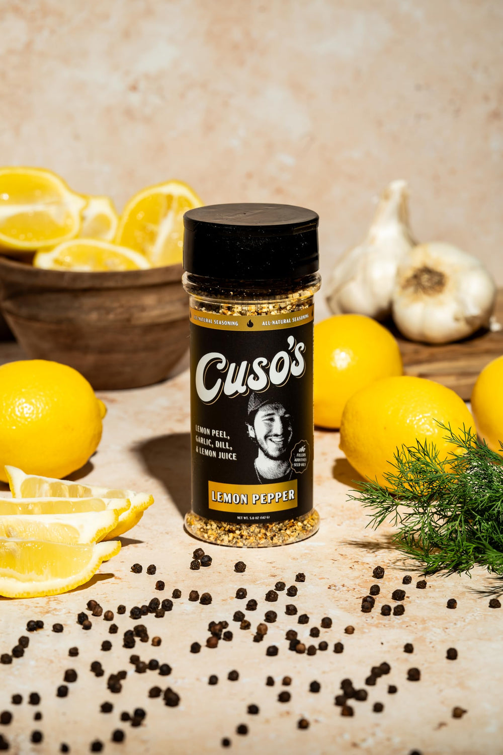Cuso Cuts Poultry Seasoning adds bright lemon pepper aroma to chicken and turkey.