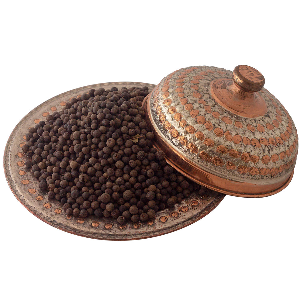 Çerez Pazarı allspice for mulled wine and chai infusions.