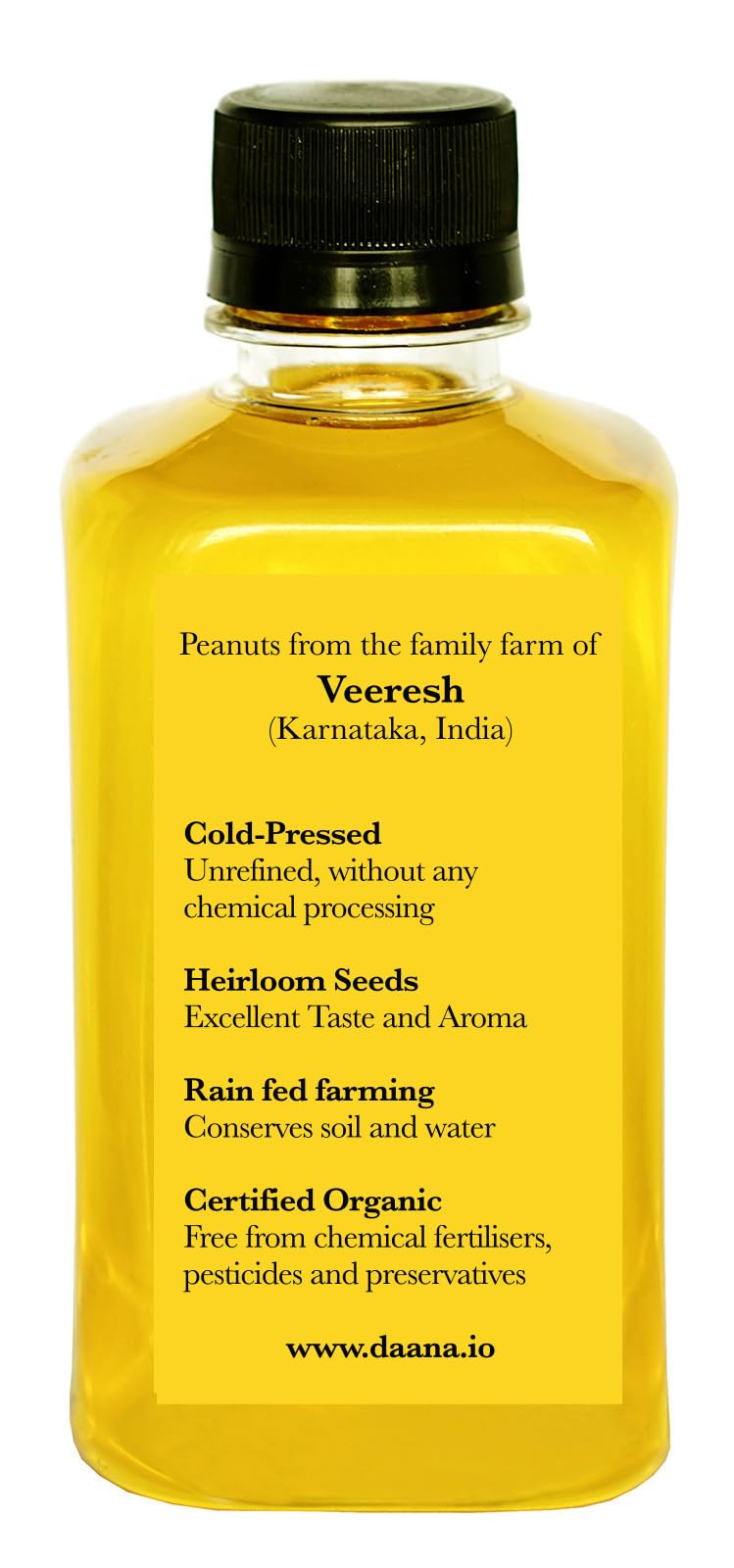 Close-up of Daana Peanut Oil label emphasizing USDA Organic and premium processing.