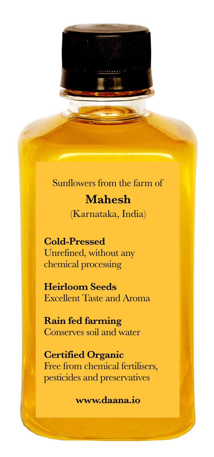 Daana sunflower oil closeup highlighting rich color and aroma