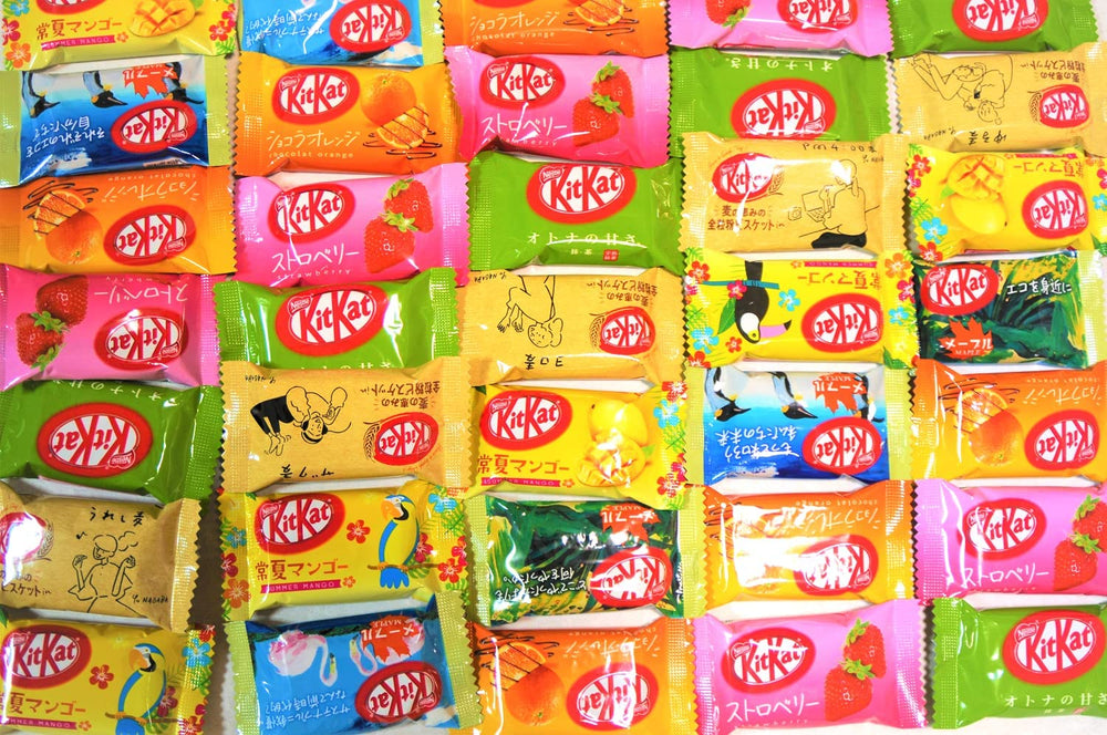 DagashiyaBox KitKat gift box display for celebrations and treats.