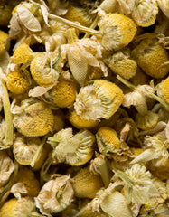 Dammann Freres chamomile infusion with bright yellow color