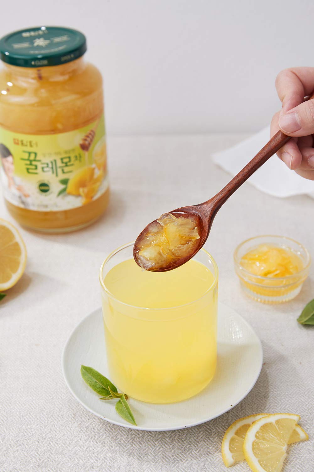 Damtuh aroma delivers bright citrus fragrance and real fruit texture